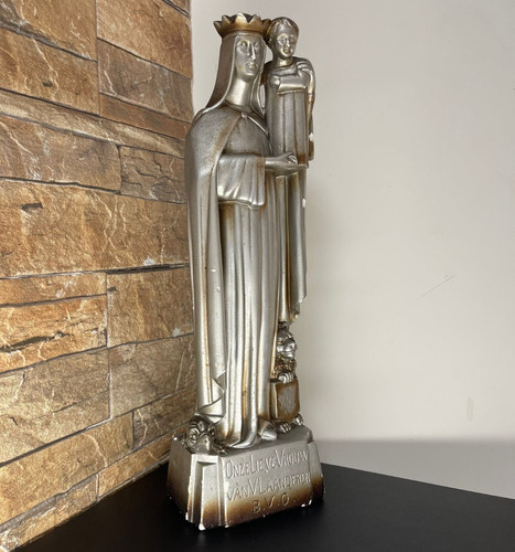 Rara antica statua belga