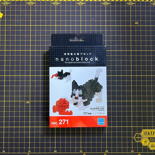 Nanoblock playing cat nbc 271 - playing,