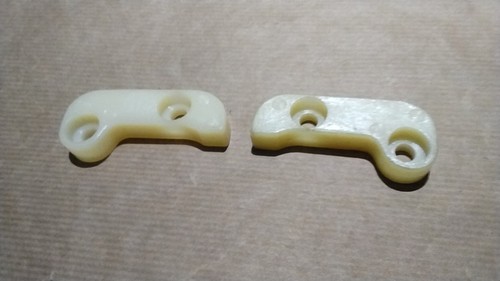 Coppia tasselli scontro porta
