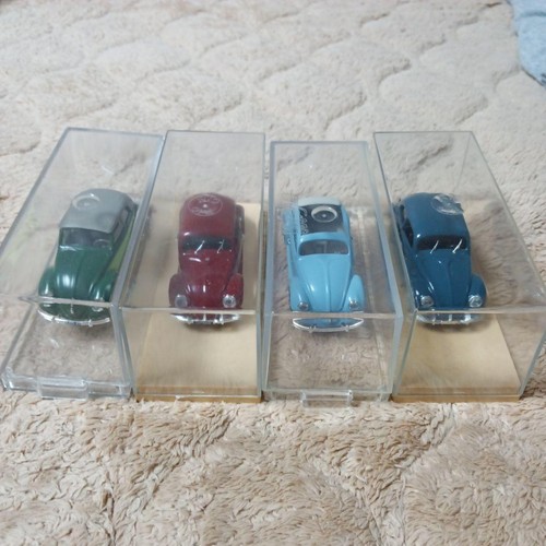 Maggiolino auto miniatura - w,