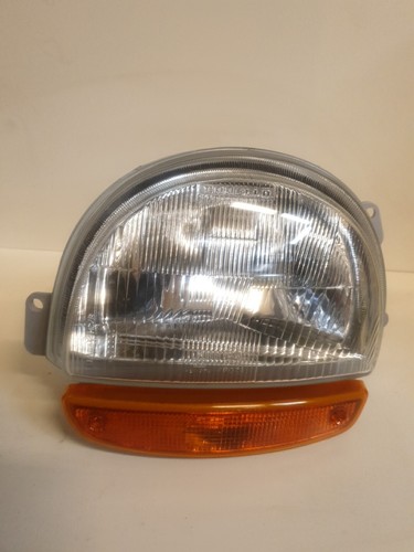 Faro anteriore sinistro - anteriore,