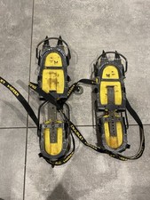 Ancienne paire crampons