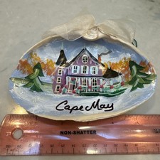 Ornamento conchiglia dipinto a