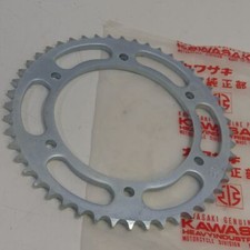 Kawasaki KE 175 Pignone 48 Denti 42041-1030 Nuovo 36151