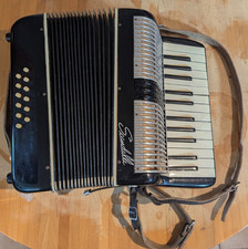 Fisarmonica SCANDALLI studentesca italiana vintage con 12 bassi