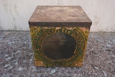 Scatola di latta biscotti e