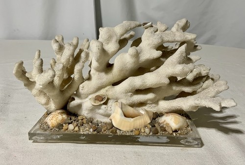 Scultura vintage corallo