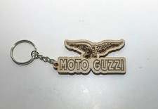 Portachiavi in legno " Moto Guzzi"    con nome inciso sul retro gadget regalo