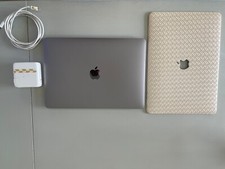 Macbook Pro 13-inch Two