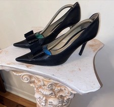 Scarpe decolte con tacco