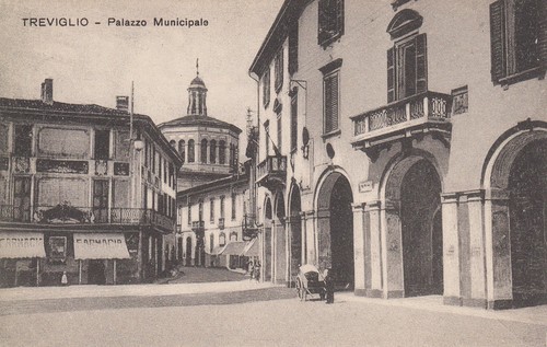 Treviglio palazzo - ,