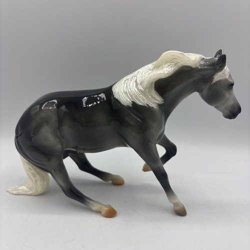 Breyer slyder grey reining - breyer,