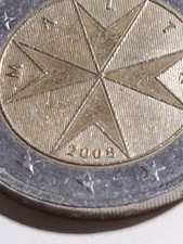 MONETA DA 2 EURO MALTA 2008 MOLTO RARA CON UNA F INCISA IN UNA STELLA
