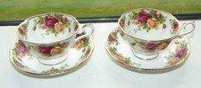 Royal Albert China Old Country Roses forma Avon 2 x tazze e piattini
