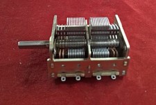 CONDENSATORE VARIABILE A 4