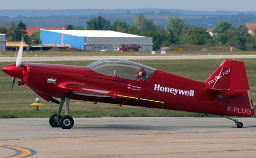 Avions mudry acrobatic giles - mudry,