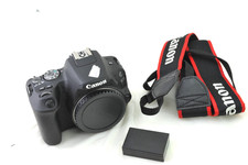 Canon EOS 200D 24.2MP