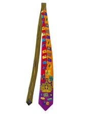 Cravatta Gianni Versace Vintage – Stile Regale con Stendardi, Bandiere e Simboli