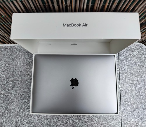 Macbook air retina i5 - retina,