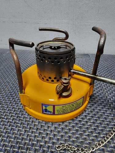 Vintage phoebus 725 camp stove - phoebus,