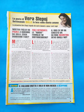 RITAGLIO DI GIORNALE GIALLO