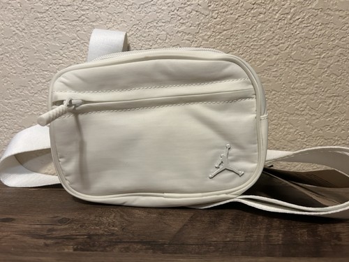 Nuova borsa fotocamera nike - nuova,