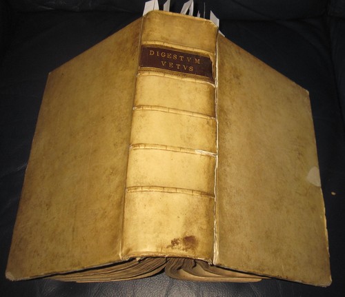 1558 codice giustiniano legge - codice,