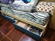 Letto Singolo con rete a doghe e cassetti mobili