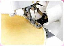 TAGLIA CUCI PIEDINO PER BORDATURE PERLINATE CURVE CUCITO JUKI BERNINA TAGLIACUCE