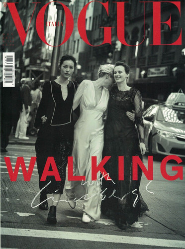 Vogue italia magazine - italia, october