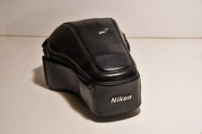 NIKON  CUSTODIA IN PELLE CON