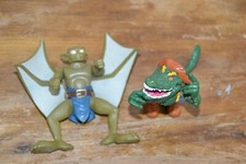 2 STRANI PERSONAGGI DEI