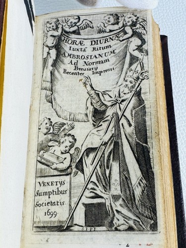 Antico libro breviario - libro,