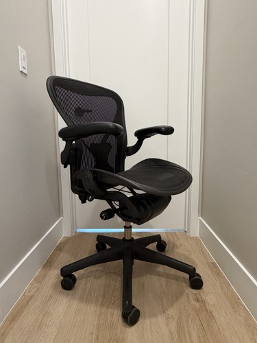 Herman miller aeron classic - miller,