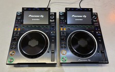 2 x Pioneer CDJ-3000 con