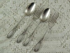 ART NOUVEAU LIBERTY PREZIOSO SERVIZIO TAVOLA POSATE ARGENTATE SHEFFIELD 24 PEZZI