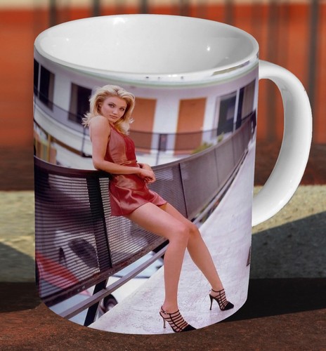 Cameron diaz young - cameron,