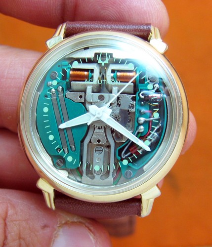 214 accutron spaceview - , 10kt