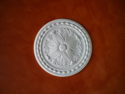 Rosoni gesso bianco - in,