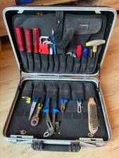 Valigetta da tecnico di assistenza WURTH con set di attrezzi.