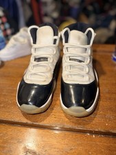 Taglia 11 - Jordan 11 Retro