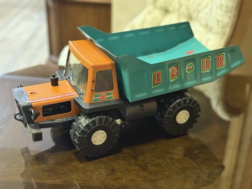 Modellino autocarro grande