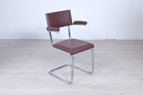 Sedia con braccioli