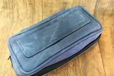 Custodia Pipa - Aspetto Pelle Blu Jeans - Con Tasca Anteriore + Ciclo - Nuovo -