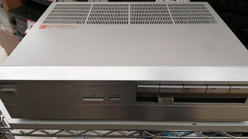 Amplificatore stereo integrato