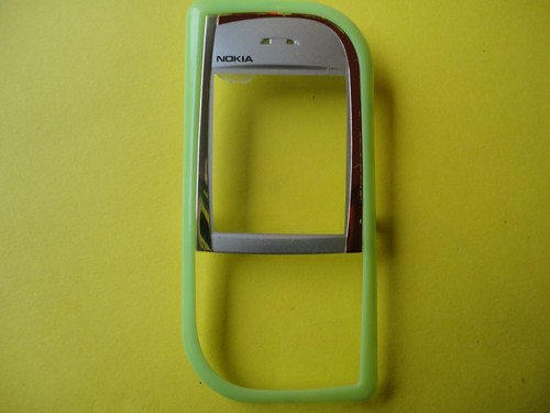Front cover nokia 7610 - front,