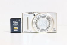 Nikon Coolpix S8200 argento