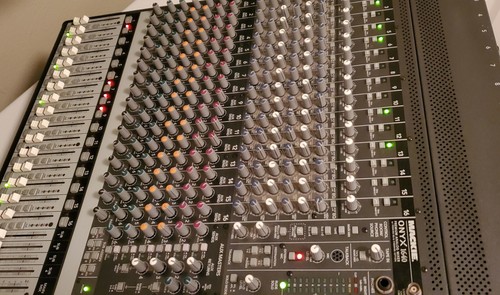 Mixer mackie onyx - mixer,