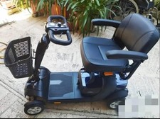 carrozzina anziani Scooter