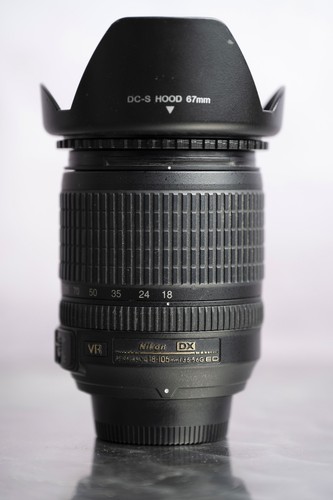 Nikon 105mm 6 - 18-105mm/3,5-5,6, dx